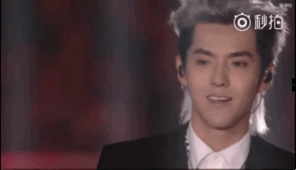 有没有路人粉能谈一谈对赵丽颖吴亦凡的看法?