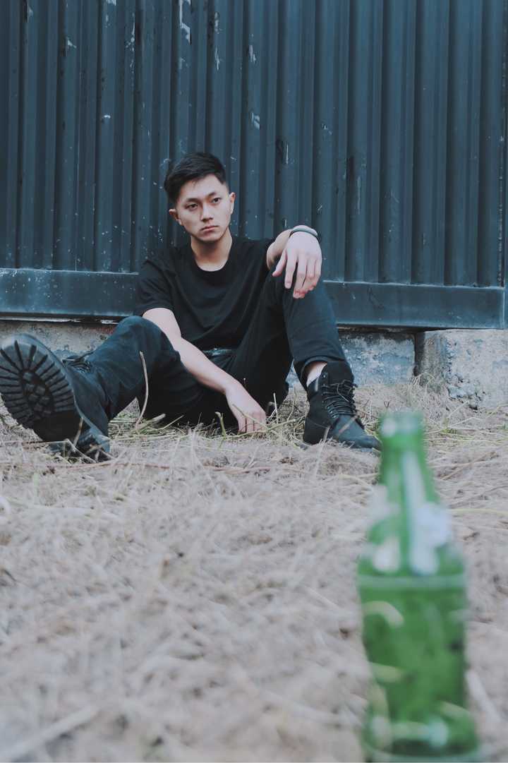 男生怎么拍照才好看?