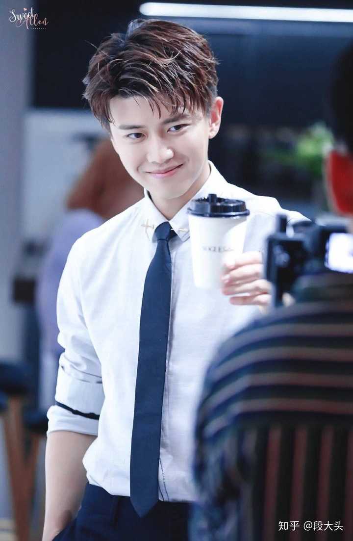 任嘉伦(国超)有什么惊为天人的图?