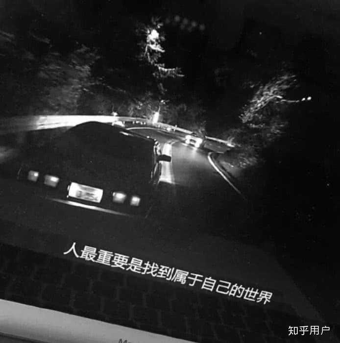 有哪些好看的抑郁系头像?