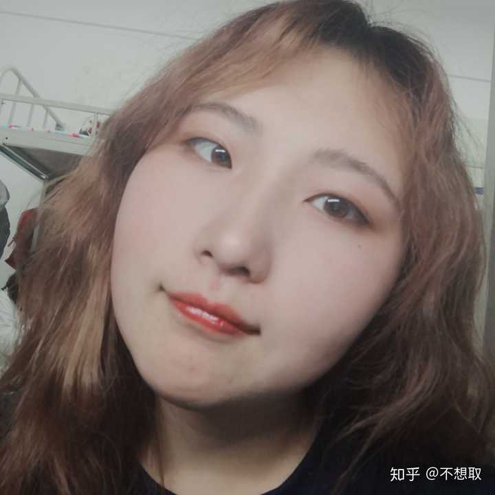 不开滤镜,不开美颜,不要粉底的纯素颜女生会有多好看?