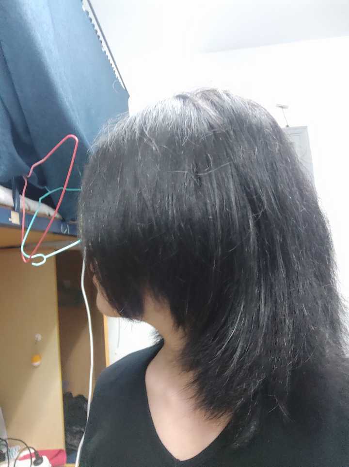 男生留长发怎么打理过渡期的发型?