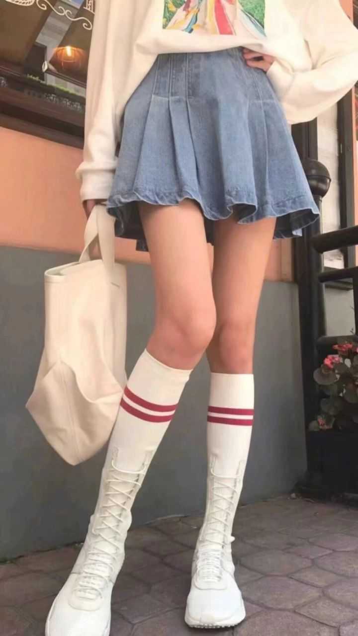 能不能分享一些好看的腿的图片来当壁纸激励自己减肥?