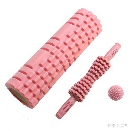 从左到右依次是:泡沫轴→狼牙棒→筋膜球