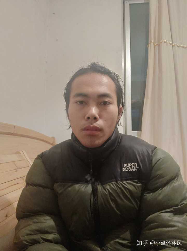 男生长得丑还留长发是什么体验?