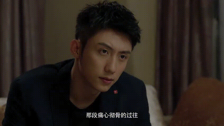 先是作品,然后喜欢上本人; 认为动图比硬照更能表现出他的魅力啊 颜