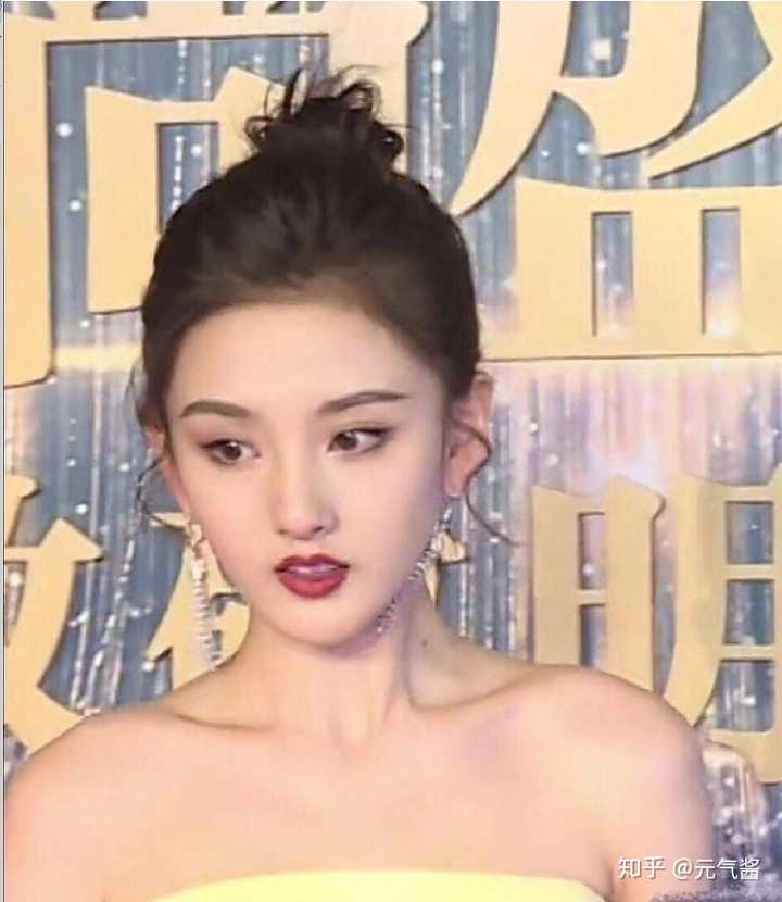 为什么那些发际线高的女明星不植发呢?