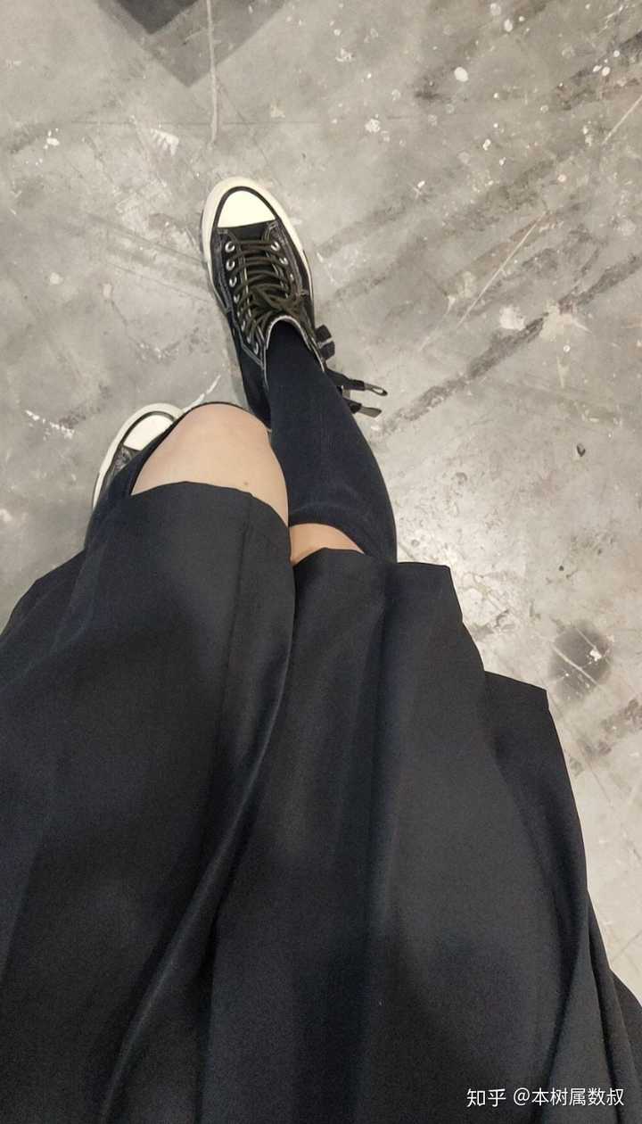 男生第一次穿过膝袜出门会不会害羞?