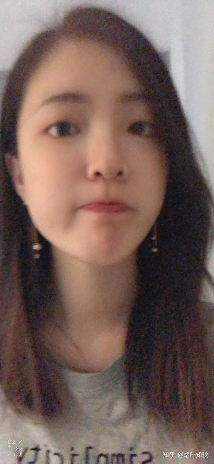 看到女朋友下课回到宿舍后给我发的可爱美丽的自拍,突然很想回答知乎