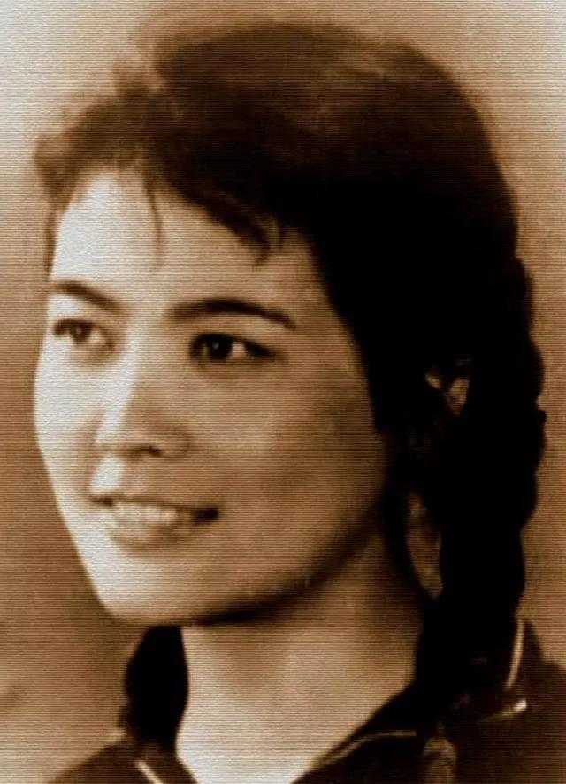 如何评价70年代最红女星杨雅琴