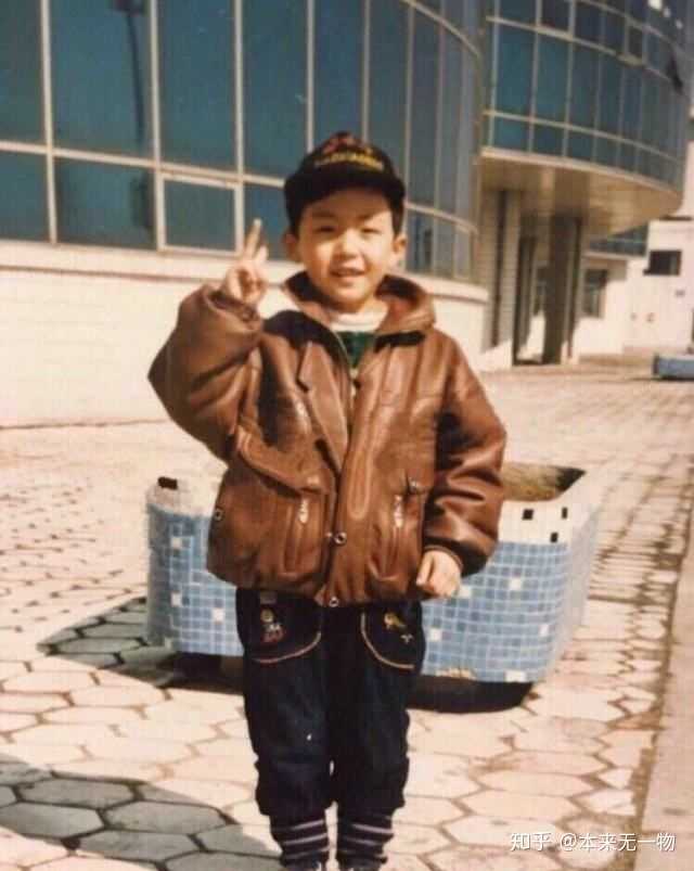 哪个男明星的小时候很可爱?