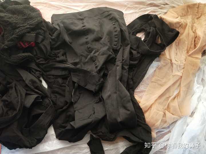 夏天丝袜要天天洗吗?