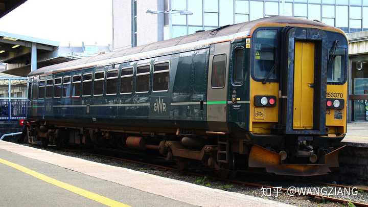 如何评价 cr200j 型动力集中式动车组列车的绿色涂装?