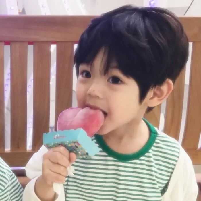 有没有小孩子的情侣头像