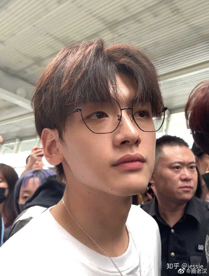 如何评价《创造营2019》的翟潇闻?