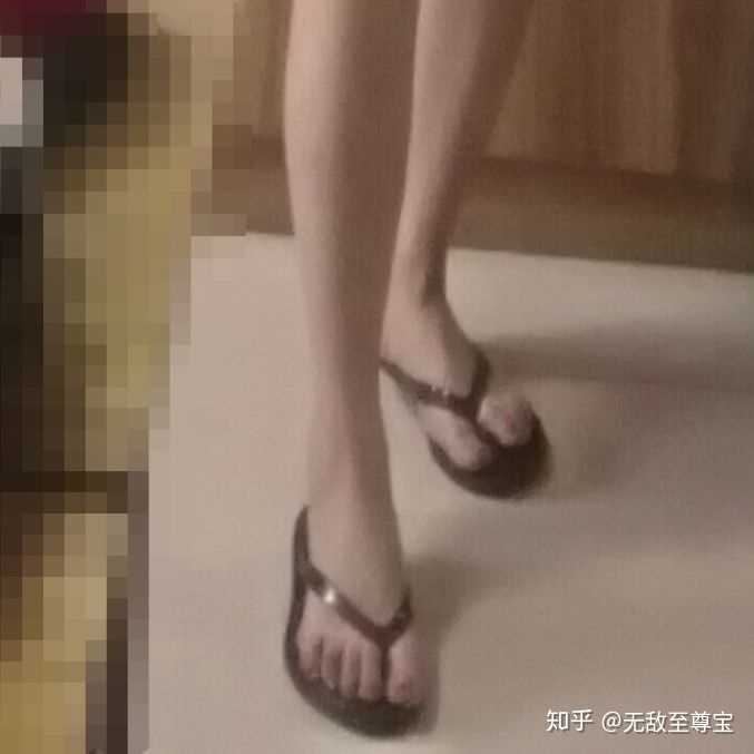 女孩子有一双特别大的脚是一种什么体验?