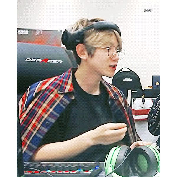 你是从哪里饭上边伯贤的?