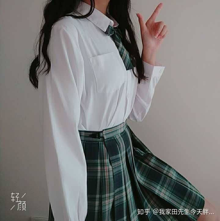 腿粗的女生可以穿jk制服嘛?