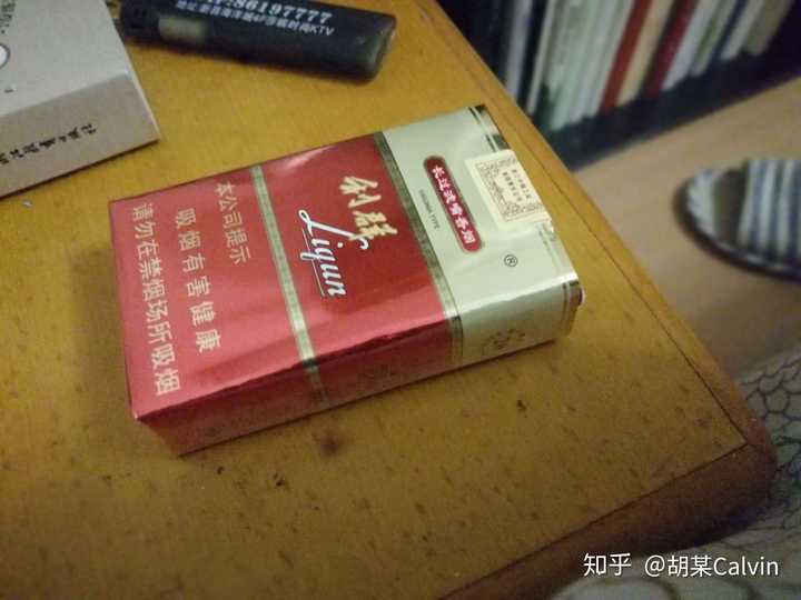 最喜欢没嘴的骆驼,有劲 都没人提软红长嘴利群的吗 黑利更香有股奶油