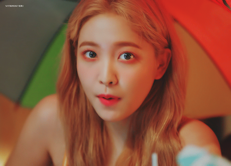 有哪些染粉发好看的女爱豆?