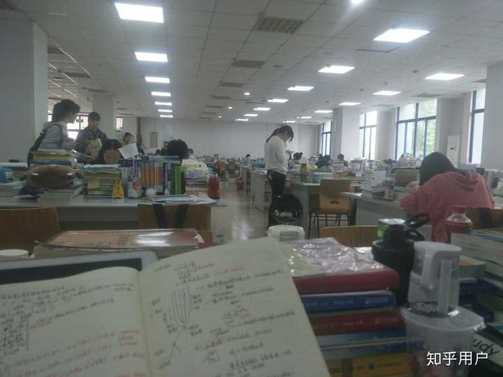 蚌埠医学院的图书馆或教室环境如何是否适合上自习