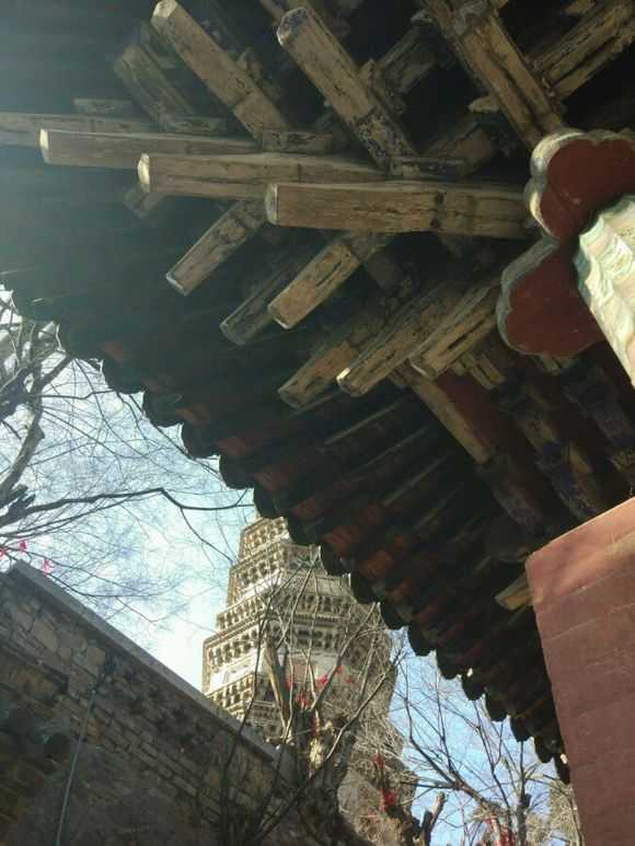 中国古建筑中的「飞檐」最初是怎么形成的?