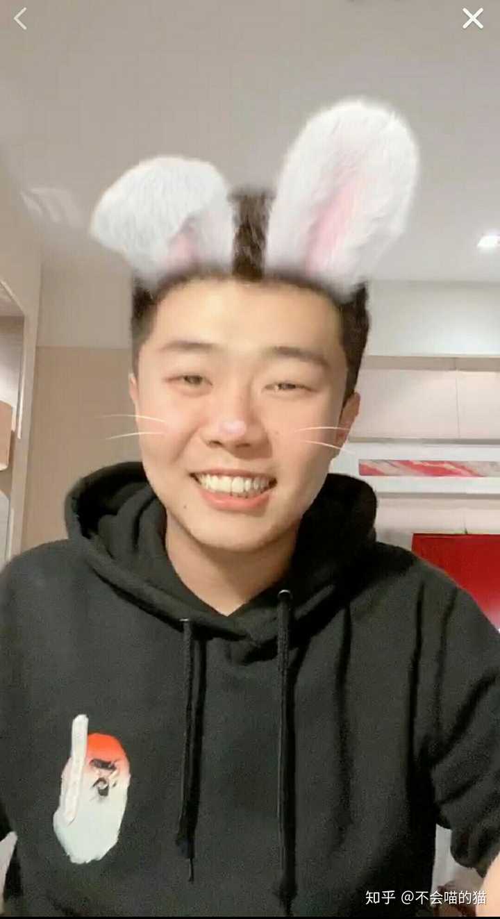 喜欢周九良多久了?发几张九良最好看照片?