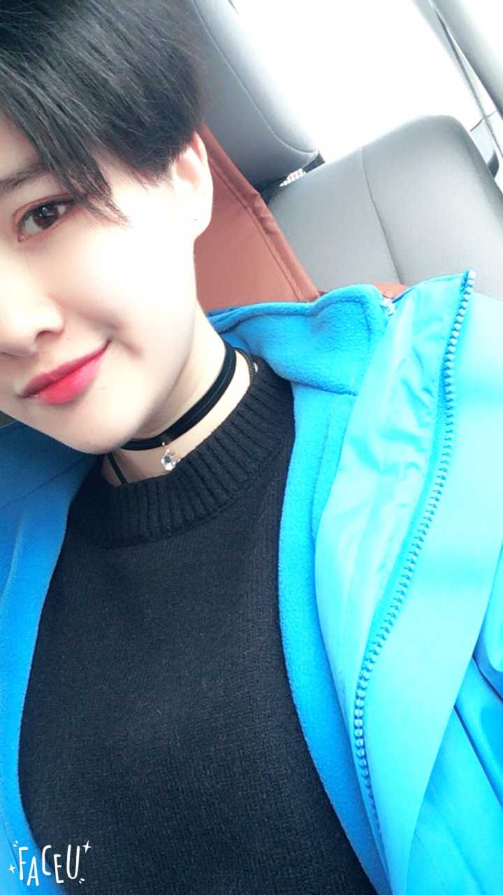 脸圆的女生剪短发好看么?