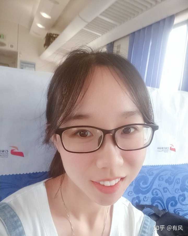 有哪些大鼻子的美女?