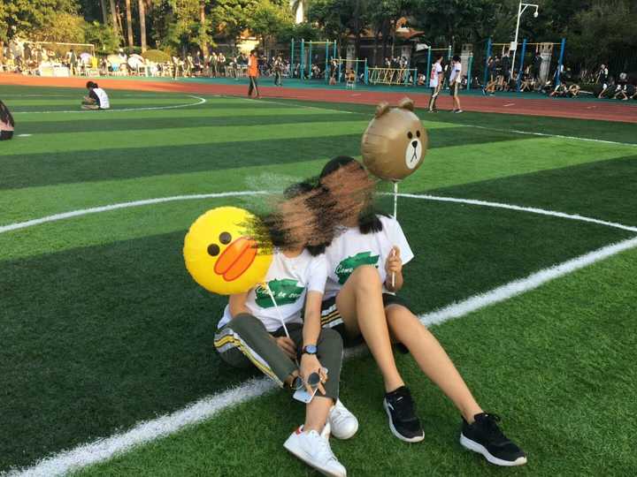 170 的高个子女生是一种什么样的感觉?
