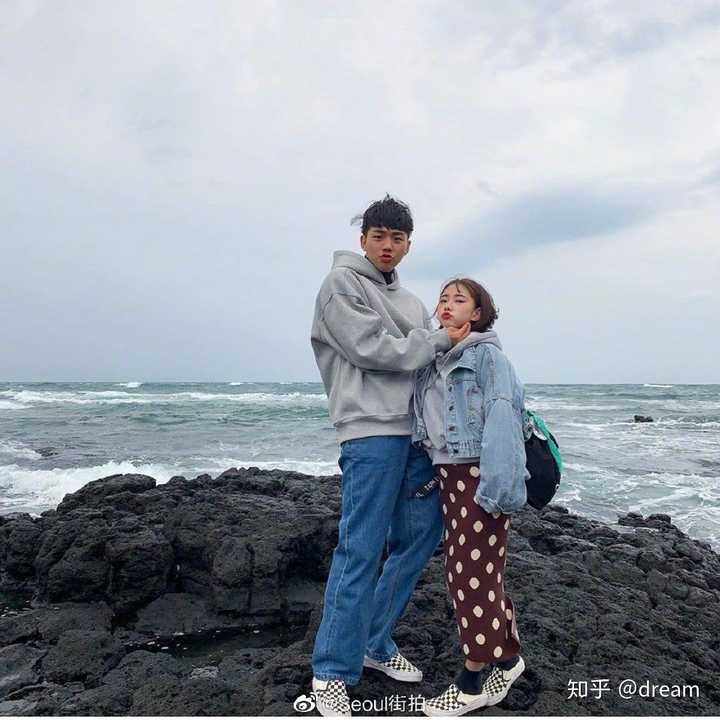 相差30厘米的情侣照片,一米八和一米五情侣图 会有女孩子喜欢高个子男生吗?