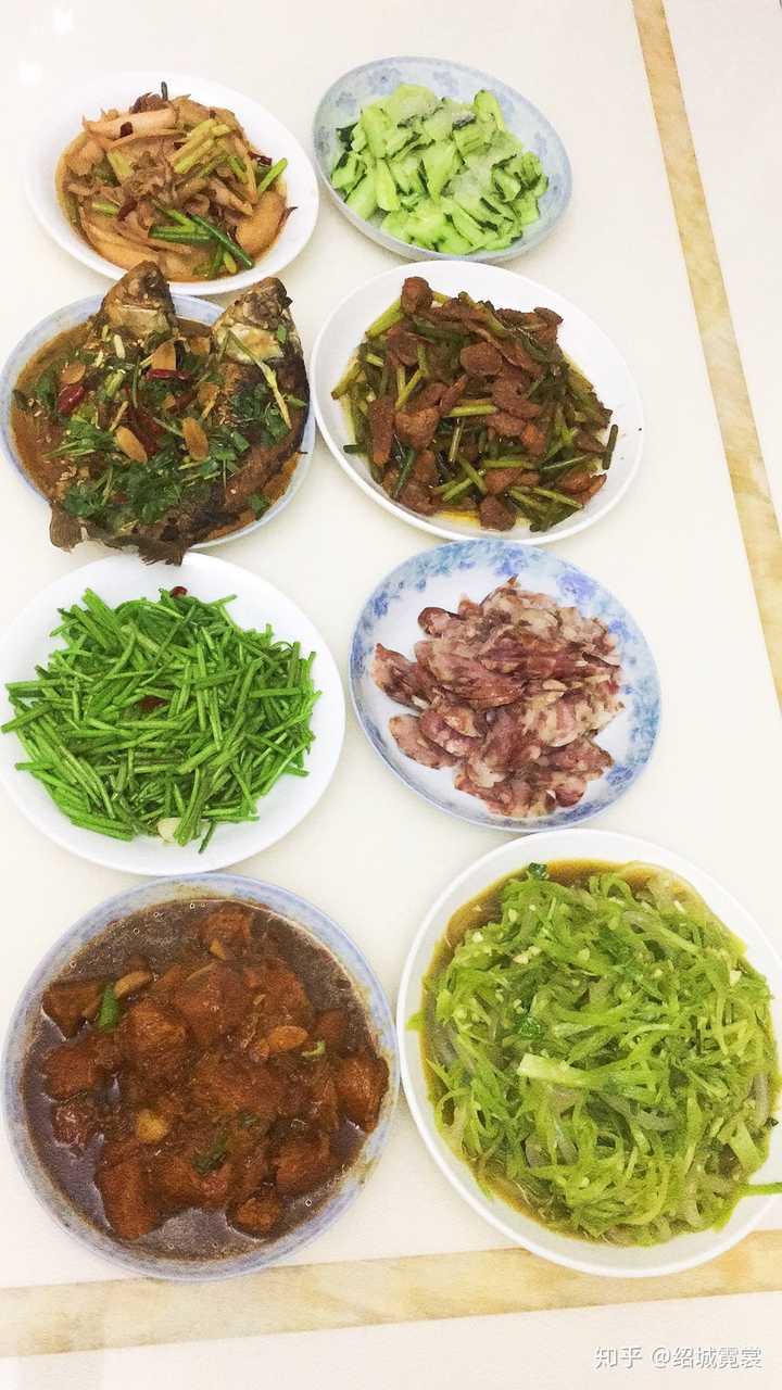 从小我妈妈就特爱做饭,各种各样的家常菜,那叫一个好吃 下面多图预警!