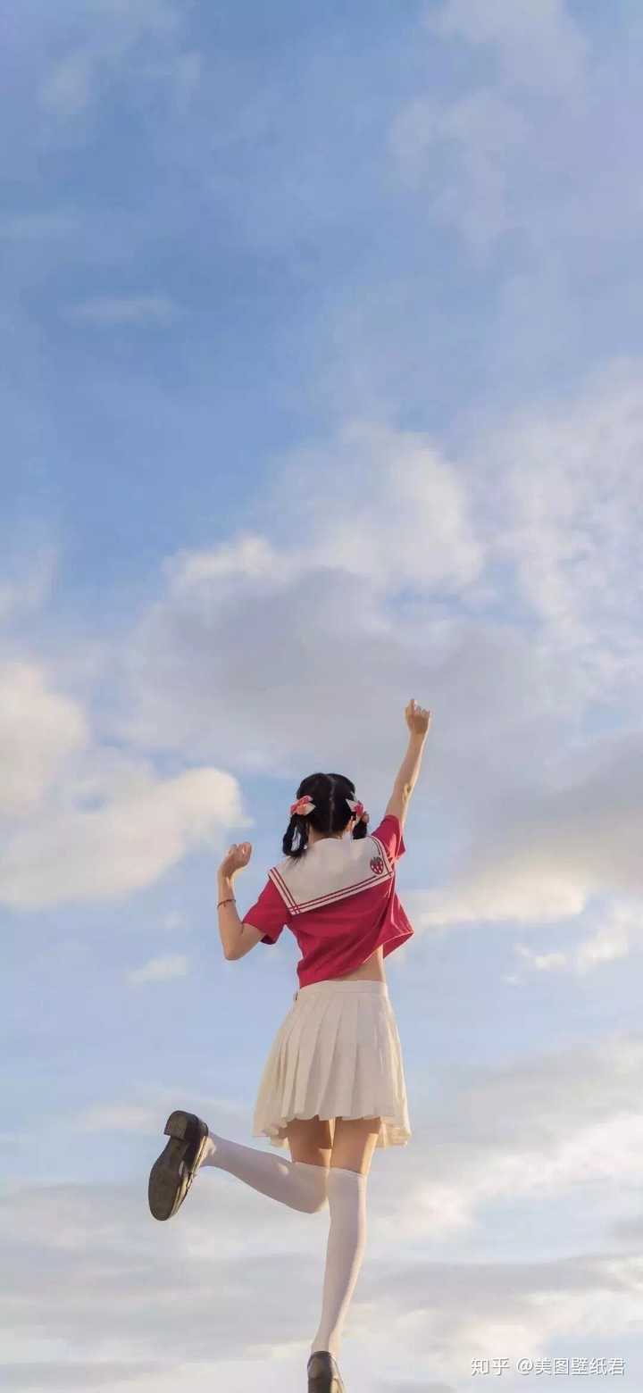 有没有腿特别好看的女生的壁纸推荐?