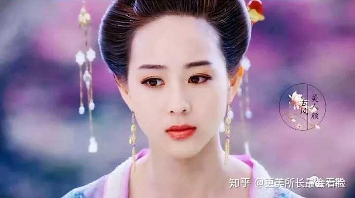 她在《武则天》中,饰演徐才人,也就是fbb那版《武媚娘传奇》中张钧甯