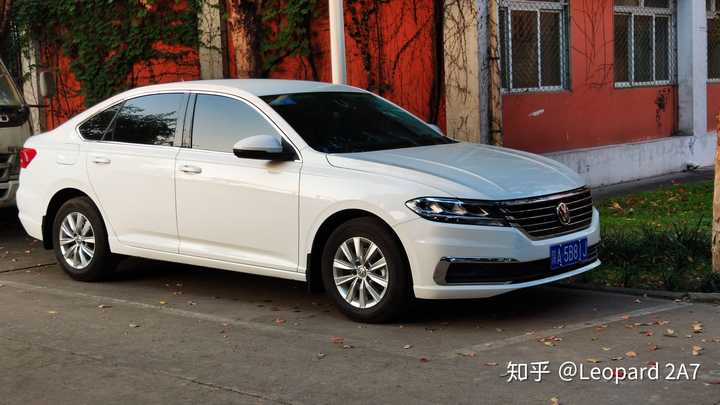 如果你们买plus朗逸买黑色还是白色?