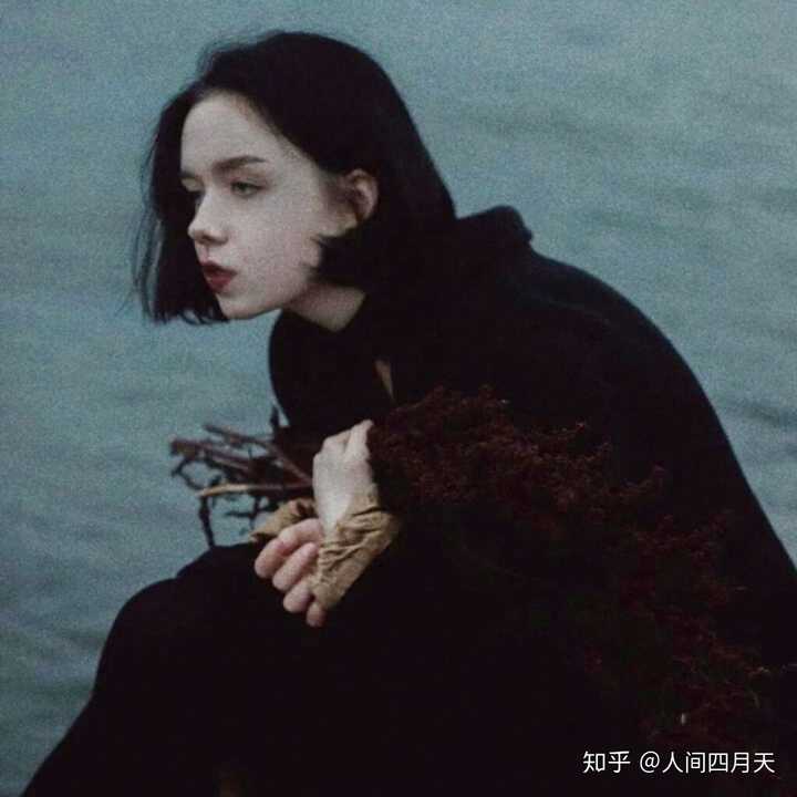 有哪些冷淡风的头像?