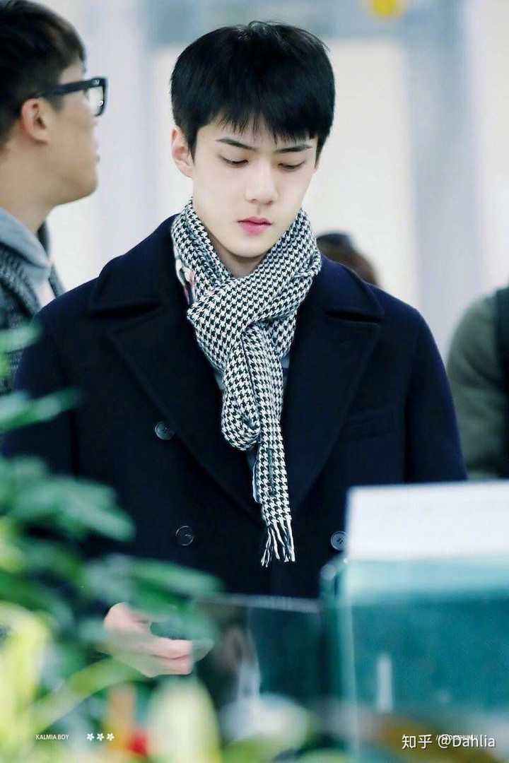 吴世勋有哪些惊艳的图片? - 知乎