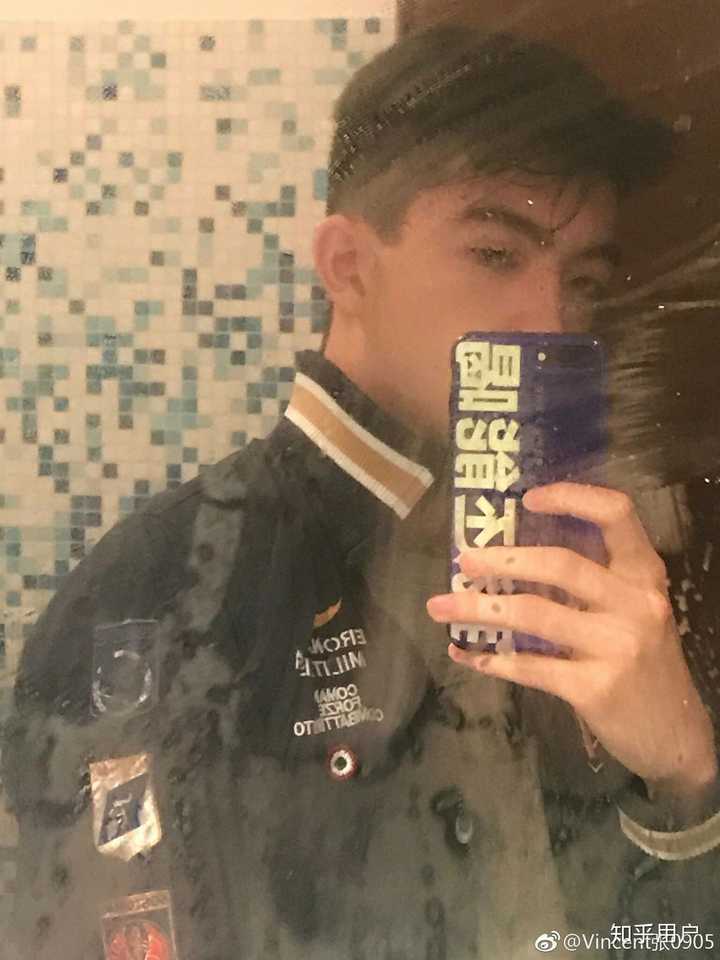 今天小张发了两张照片!