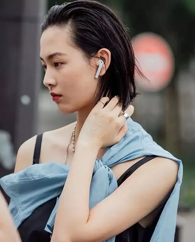 如何评价新生代模特赵佳丽