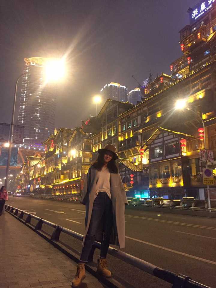 这张16年12月拍的,朋友圈一致认为腿长两米,也是原相机直接拍.