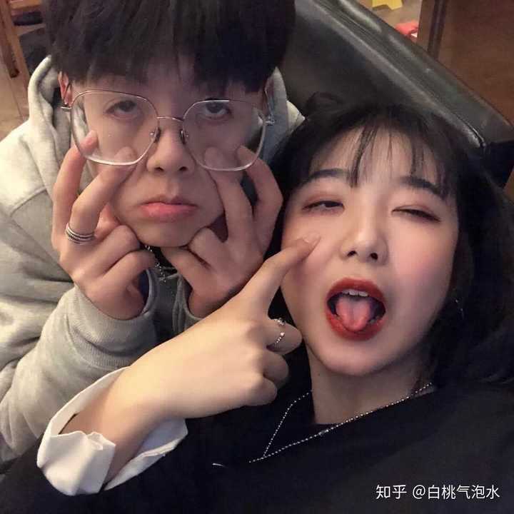 19最新真人情侣头像?