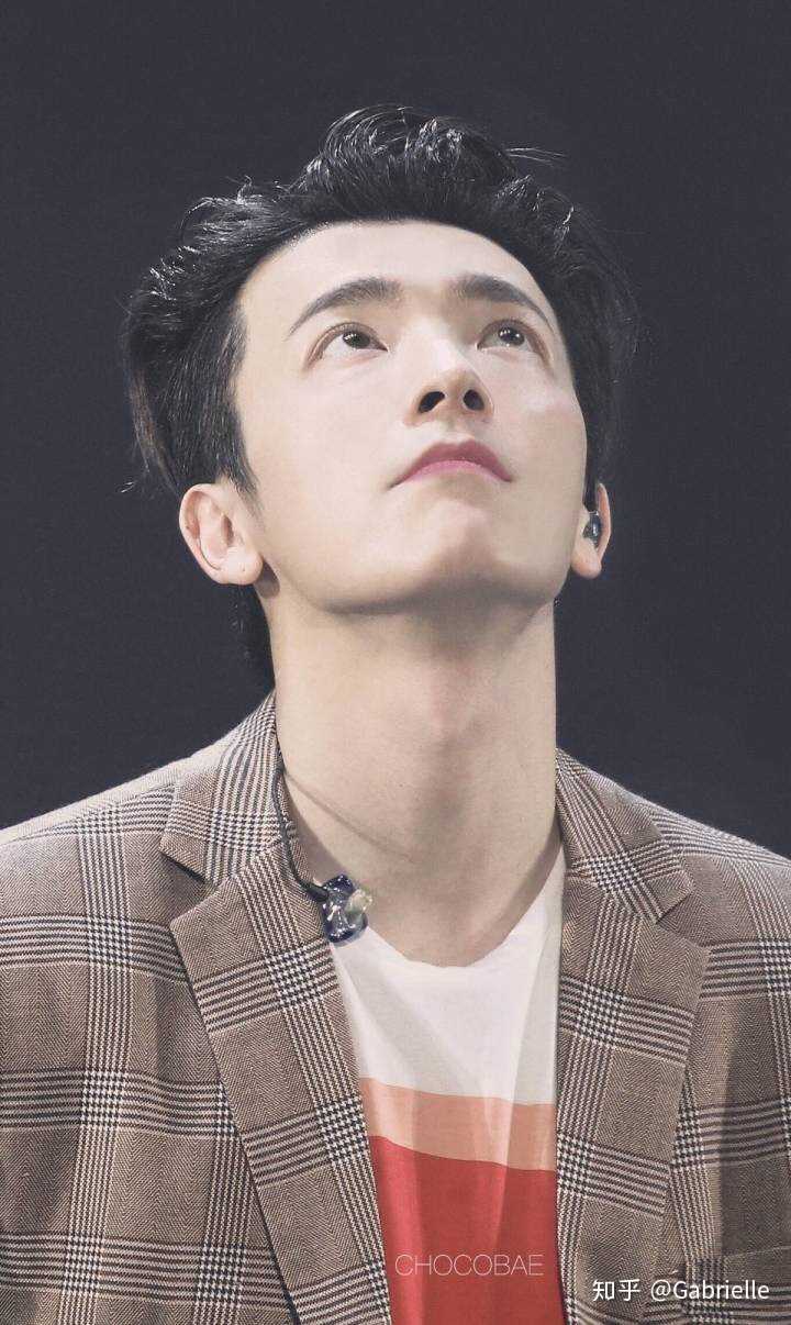 有哪些神颜的韩国男爱豆?