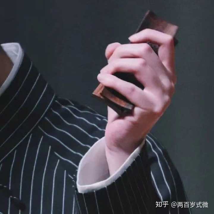 请问你们真的磕得下张云雷的颜吗?