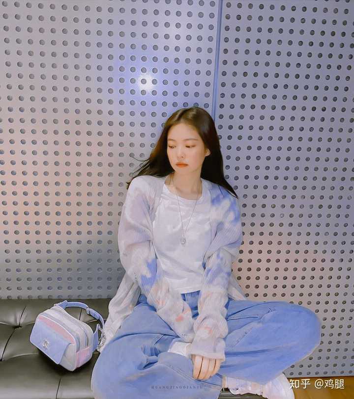 blackpink头像 珍妮,Blackpink稀有图 有没有blackpink成员金珍妮适合作头像的照片?
