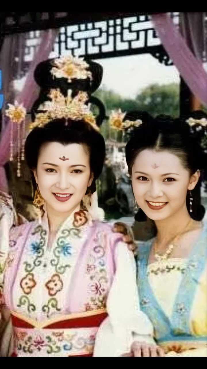 如何评价何晴的长相