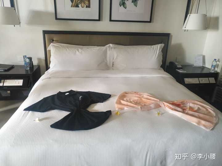 用什么睡姿抱女友睡觉最舒服?