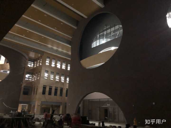 为什么大连海事大学新图书馆建的这么慢?
