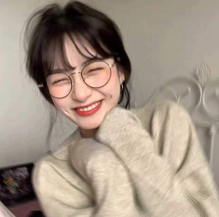 有哪些很甜很治愈的女生头像?