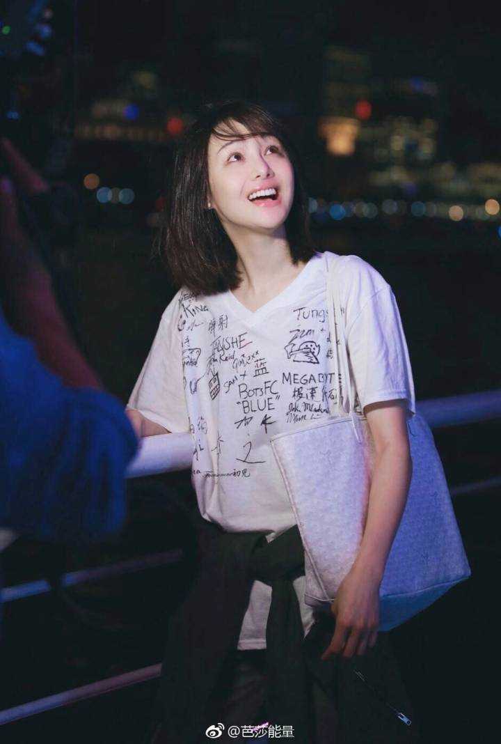 如何看待知乎上郑爽洗白成功?