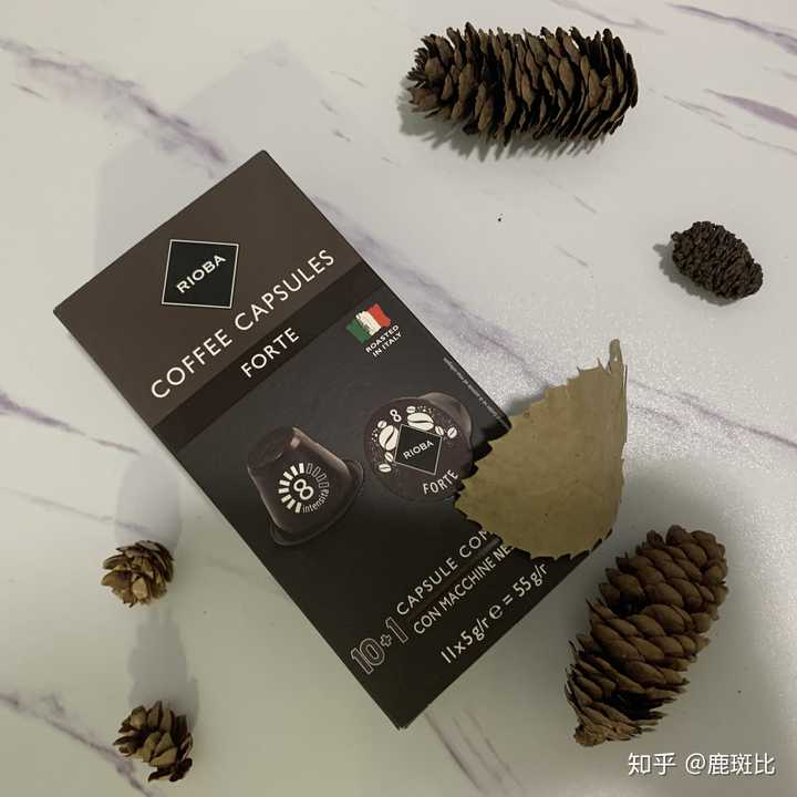 减因decaffeinato 90%阿拉比卡与10%罗伯斯塔咖啡豆,轻度烘焙.